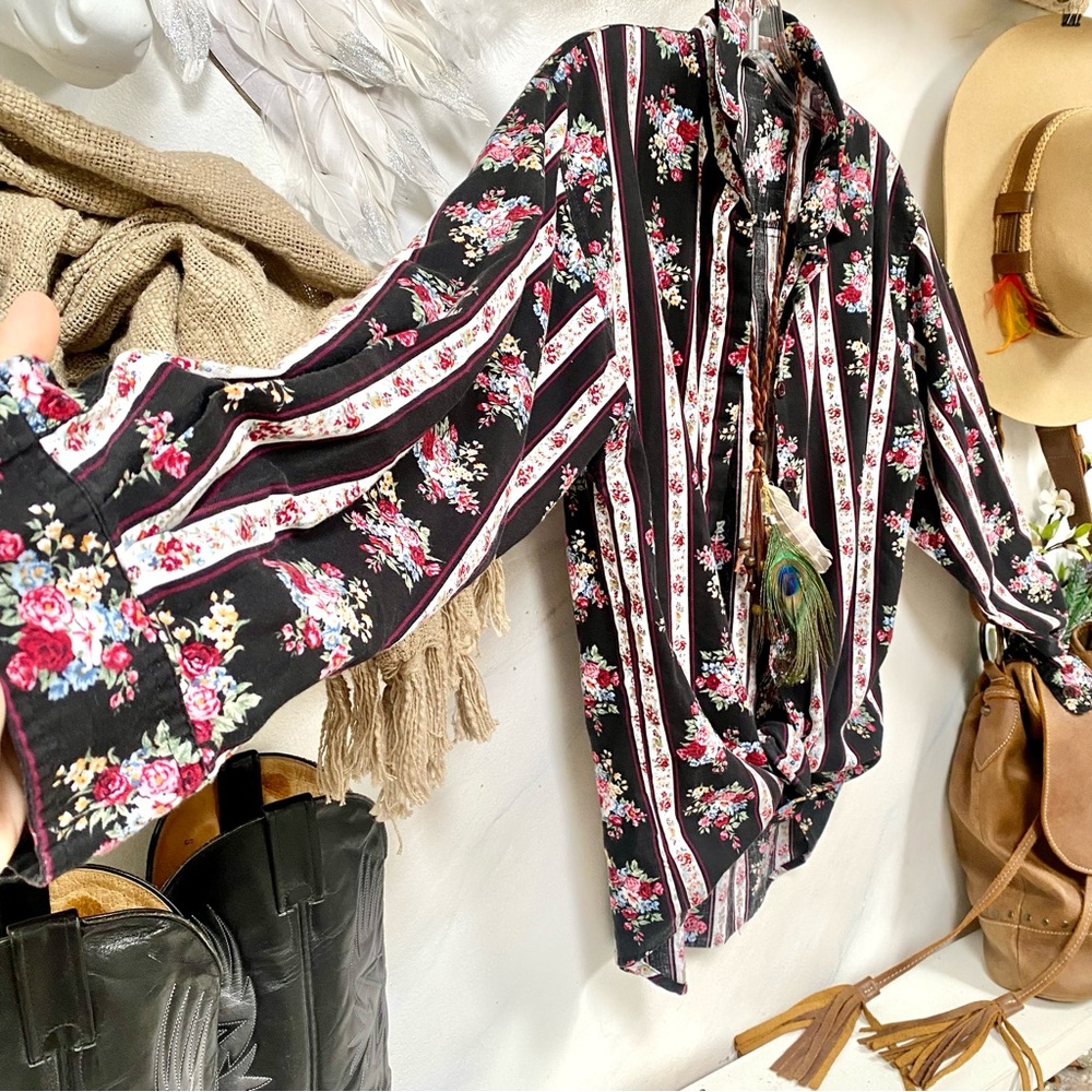 Prairie folk vibe floral boho shirt w country farmhouse feel
